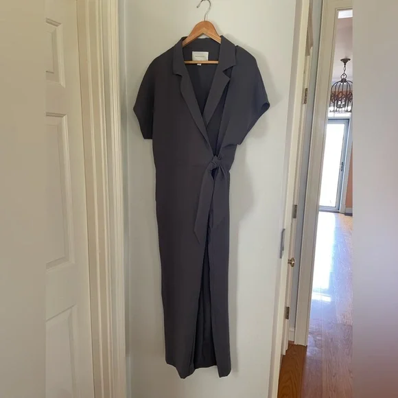Brochu Walker Womens Sheyla Wrap Jumpsuit L Otter Gray Tie Waist Short Sleeve - Picture 3 of 7